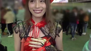 思わず唸る！喘ぐ！男を手だけで昇天させる必殺手コキ人！巨体男にのしかかられるプレスファック！苦しさと快楽を同時に味わいイキ狂う！！！