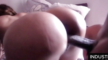 RARE ! EBONY baddie : JAYLA FOXX gives amazing BLOWJOB then gets fucked with PROFESSIONALLY