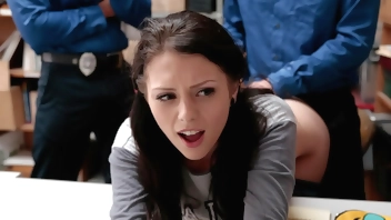 Teen Getting Arrested by Two Mall Officer While Attempting to Steal Merchandise - Lyftersex