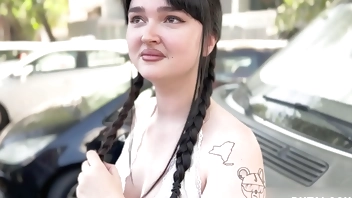 PutaLocura - Morena de tetas grandes española traga leche de su novio en pillada