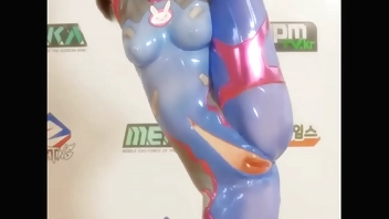 Dva Shows off (Shaved)