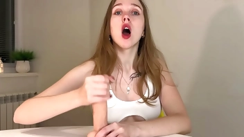 JOI CEI GAME FOLLOW MY HANDS