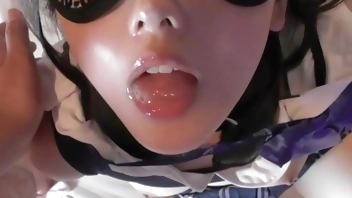 连续两次口爆吞精18岁漂亮女神！