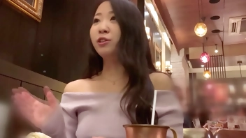 浮気されたらやり返す、美人出張家政婦をガチ口説き！！ご無沙汰人妻エロマ●コに中出し三連発したる！！