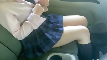 パンツの中におもちゃ挿れてオナニーして気持ちよくなりました…。