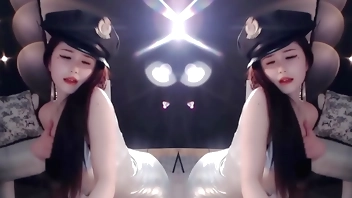 虎牙 苏晓 技法很纯熟呀 摇得持久 持续劲爆 极品女主播 热舞福利 大胸细腰肥臀 sexy girl dancing