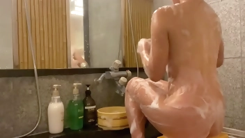 Let's wash your body together tonight. Which hot spring did you like?