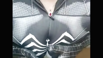 粉墨人生-角色扮演之女蜘蛛侠狂玩自己的小逼