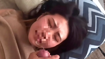 【Pov】Secretly inserting a big cock into my gf during her nap. Cum on face.