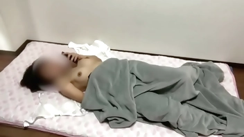 When I was watching an erotic novel, I felt like watching a naughty video, so I put my hand inside my pants under the futon...