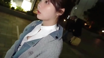 あどけなさが残る曲線美ボディの純情美女＃れい＃美容専門生