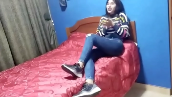 I met a girl at the mall, I cheated on her and fucked her for a delicious exchange