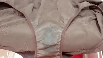 My dirty and smelly panties in the evening