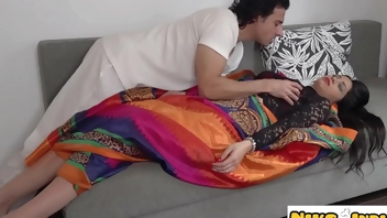 Rich whore woman drinks the servant's urine and gets her ass and pussy fucked by him