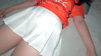 Clip of fucking and cumming inside a young Thai company employee