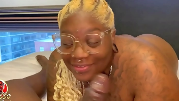 VonMadeHaNut Fucks @Squirter e Pt.2 (Free Video)