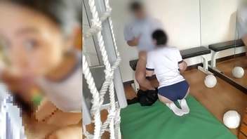 【素人中出し】かわいい日本人とセックス｜生徒を体育館に呼び出して種付する