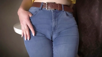 Sexy Milf Teasing Her Big Cameltoe In Tight Blue Jeans