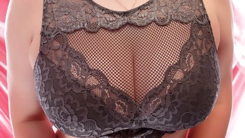 Hot Bra Fetish video - Arya Grander