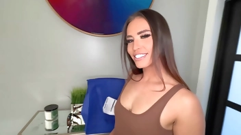 PAWG Beauty Kelsi Monroe Gets Fucked and Folded by Her Favorite Big Dick