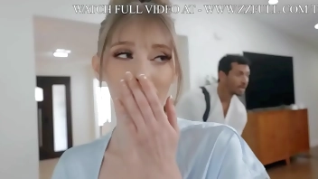 Masseur Gets An Oily Footjob.Melody Marks / Brazzers  / stream full from www.zzfull.com/tjo