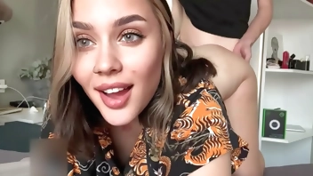 The hot model took revenge on her boyfriend with his best friend and made a video