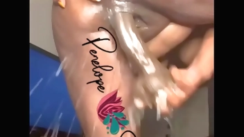 Play time with PenelopeSquirts