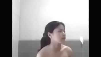 Lộ clip em gái Uông Bí tự thủ dâm cực sướng