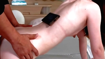 【素人】舞30代セックス大好きパイパン主婦。セックスが趣味の不倫妻はセックスが出来ず欲求不満全快です。早く中出しセックスがしたい貧乳パイパン不倫妻。