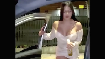 He fucks a 21-year-old young man after the disco, sex in a public car