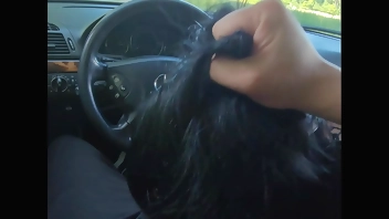 Street prostitute Maria Kalos sucked  in the car to a client-Maria Kalos