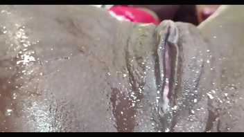 Fernanda Chocolate giving her pussy to two