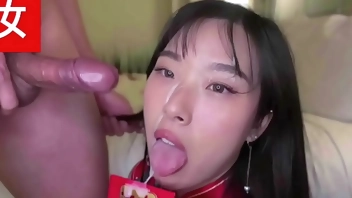 Hot Korean ABG Elle Lee Gets Her Lunar New Year Present from Her Chinese Fan