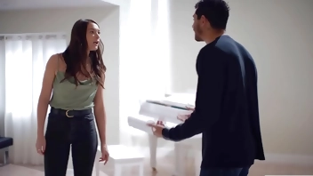 Guy gets into stepbrothers wifes panties