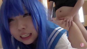 I'm going to dress a cuddly girl in a sailor suit and play a prank on her!