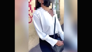 Sexo por DINERO! Le ofrezco DINERO a SEÑORA Mexicana Sumisa que Estaba Esperando su Camión para Irse a Trabajar! Le Doy Dinero para que me la CHUPE en la CALLE y no Vaya a Trabajar! PARTE #1