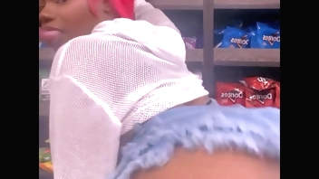 Keisha Minaj Twerkin In New City Deli