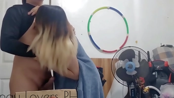 Pinay viral Maswerteng Delivery Rider Kantot ang bayad para sa Pagkain Nakuha Sarap Kumain ni kuya - Ma swerte si kuya Kinantot sa puwet si ganda- Pinay Lovers Ph