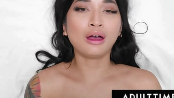 ADULT TIME - How Women Orgasm With Avery Black