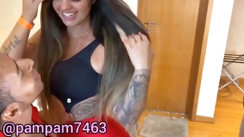 Porn actor is recognized and in a few seconds of conversation, we had an idea to have a threesome with him